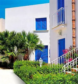 Ξενοδοχείο με διαμερίσματα Cala La Luna
