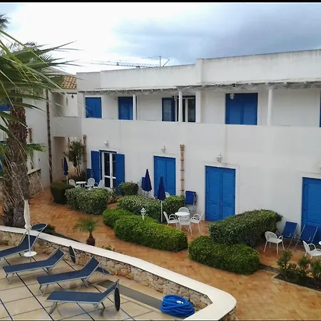 Cala La Luna Aparthotel