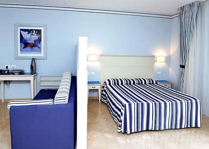 Cala La Luna Aparthotel Favignana