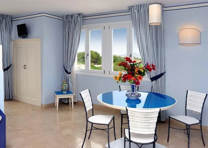 Aparthotel Cala La Luna