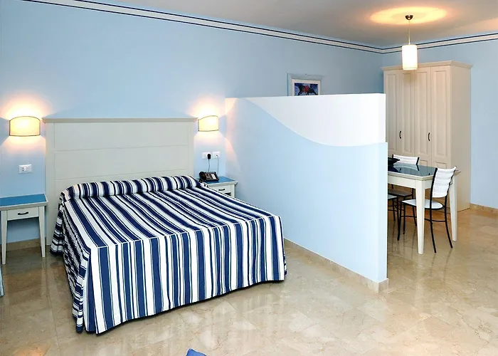 Cala La Luna 4* Favignana