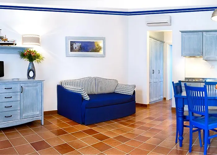 Aparthotel Cala La Luna 4*